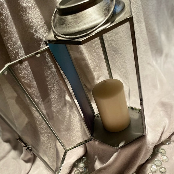 ‼️3/$33‼️ ✨🏮Metal lantern🏮✨ - Picture 3 of 6